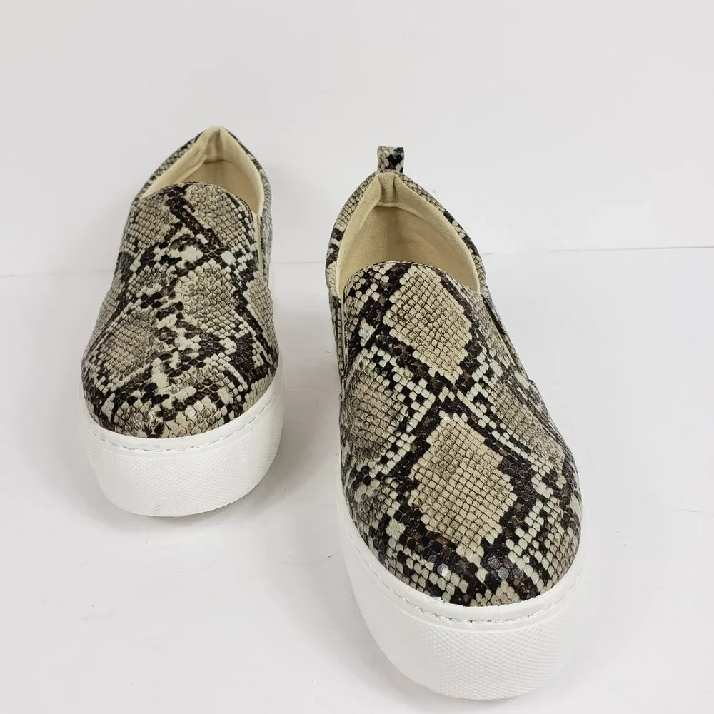 Women’s BAMBOO SNAKE PRINT FASHION SNEAKER SIZE 8